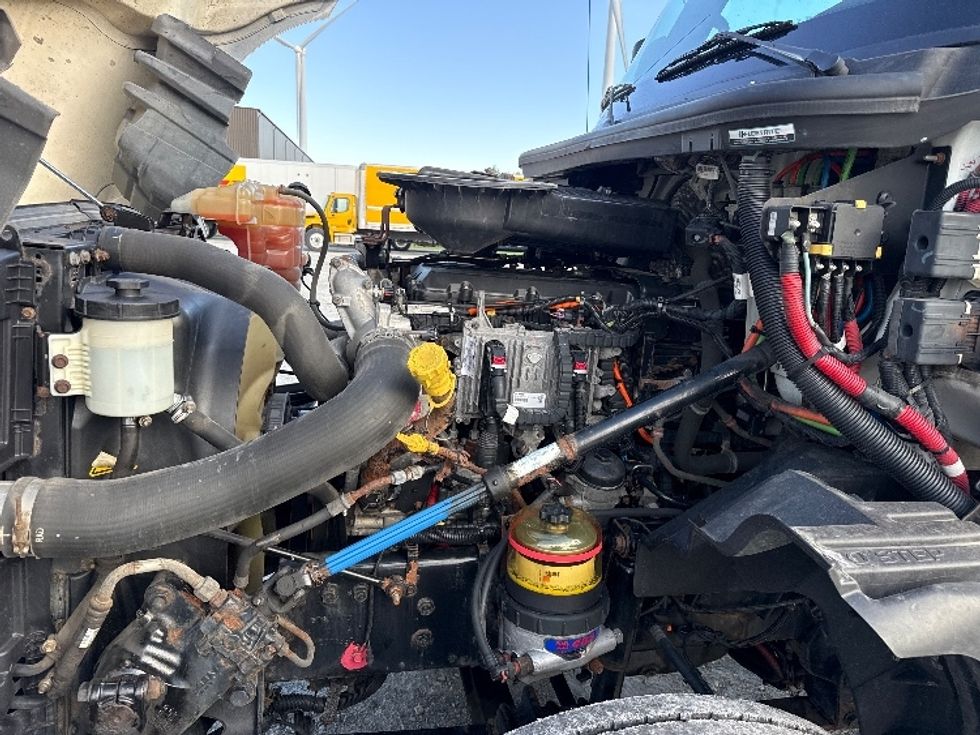 Day Cab Tractor-Heavy Duty Tractors-International-2019-LT625-Middlefield-OH-444,388\n\t\tmiles-$ 22,250 - Image 16