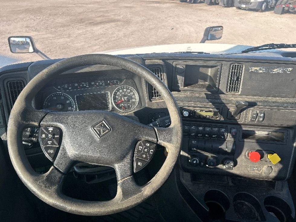Day Cab Tractor-Heavy Duty Tractors-International-2019-LT625-Middlefield-OH-503,292\n\t\tmiles-$ 21,750 - Image 11
