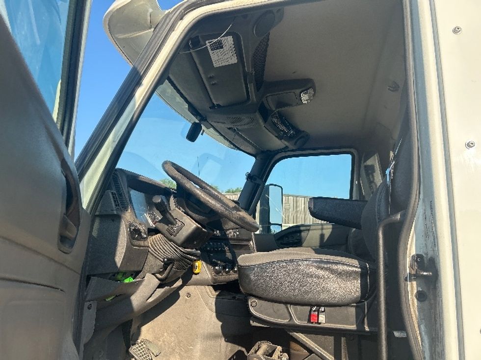 Day Cab Tractor-Heavy Duty Tractors-International-2019-LT625-Middlefield-OH-503,292\n\t\tmiles-$ 21,750 - Image 9