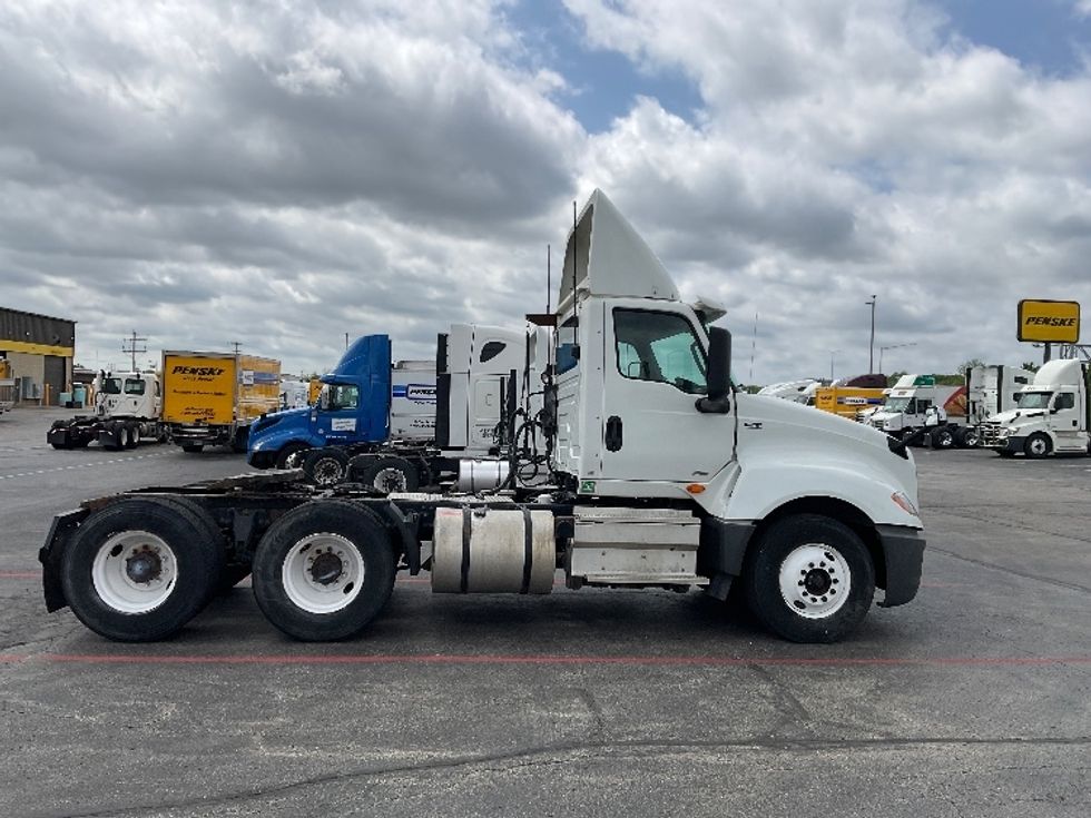 Day Cab Tractor-Heavy Duty Tractors-International-2019-LT625-Milwaukee-WI-373,332\n\t\tmiles-$ 26,250 - Image 8