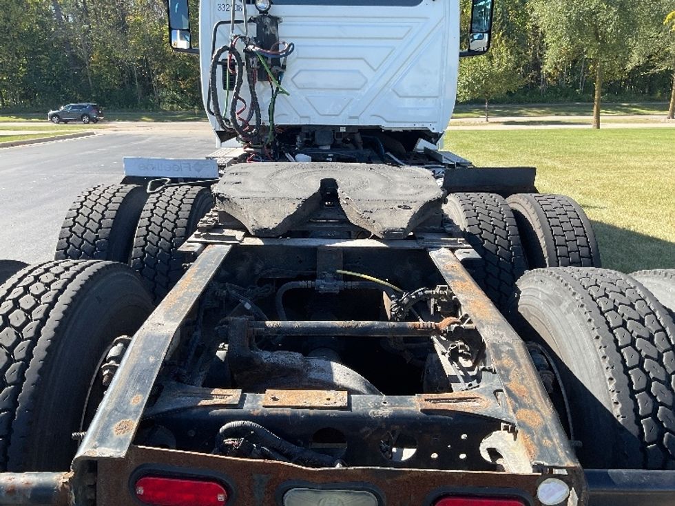 Day Cab Tractor-Heavy Duty Tractors-International-2019-LT625-Milwaukee-WI-457,148\n\t\tmiles-$ 22,250 - Image 6