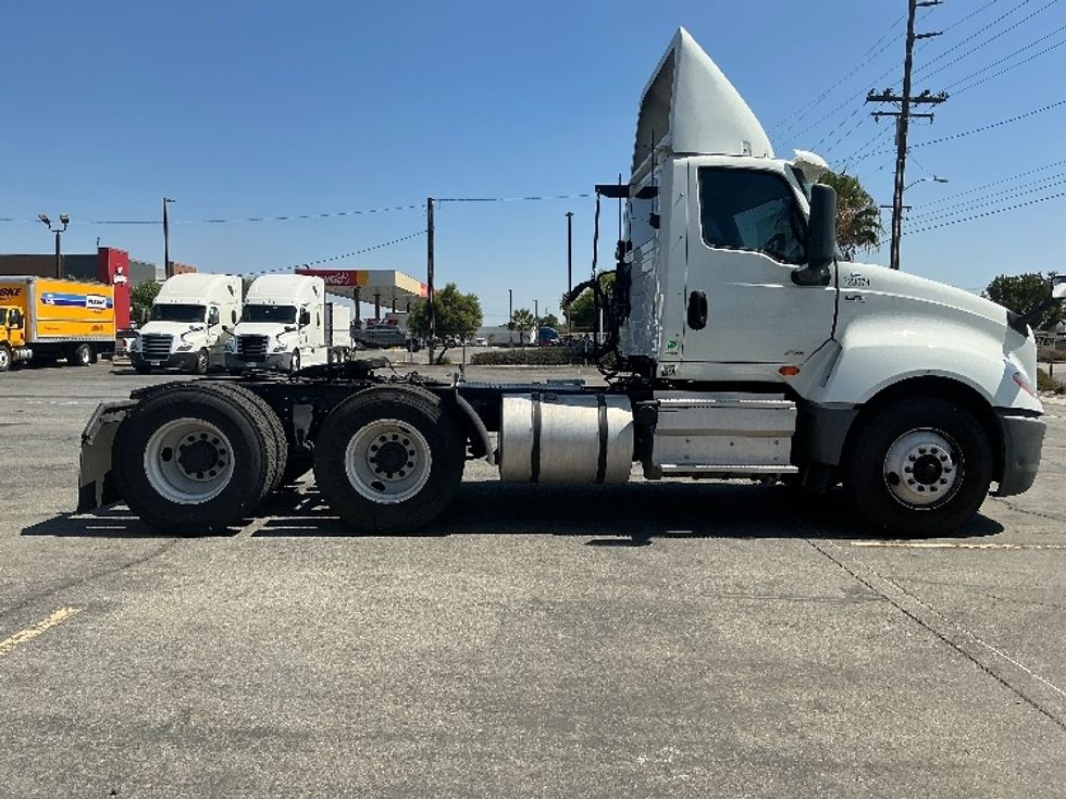Day Cab Tractor-Heavy Duty Tractors-International-2019-LT625-Mira Loma-CA-207,820\n\t\tmiles-$ 27,750 - Image 8