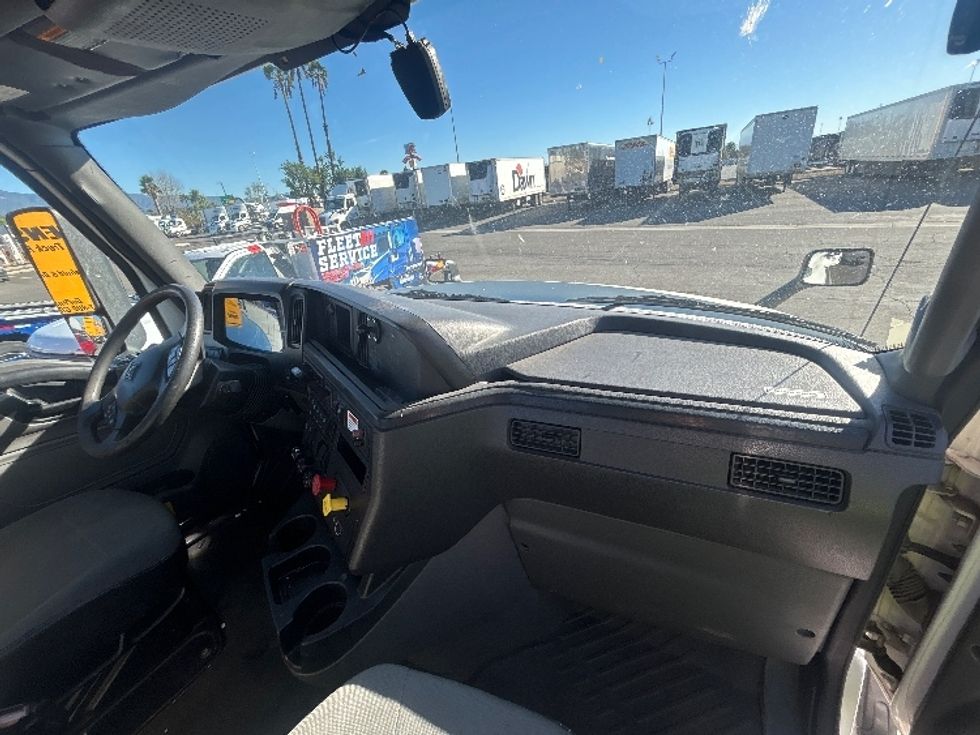 Day Cab Tractor-Heavy Duty Tractors-International-2019-LT625-Mira Loma-CA-214,508\n\t\tmiles-$ 28,500 - Image 13