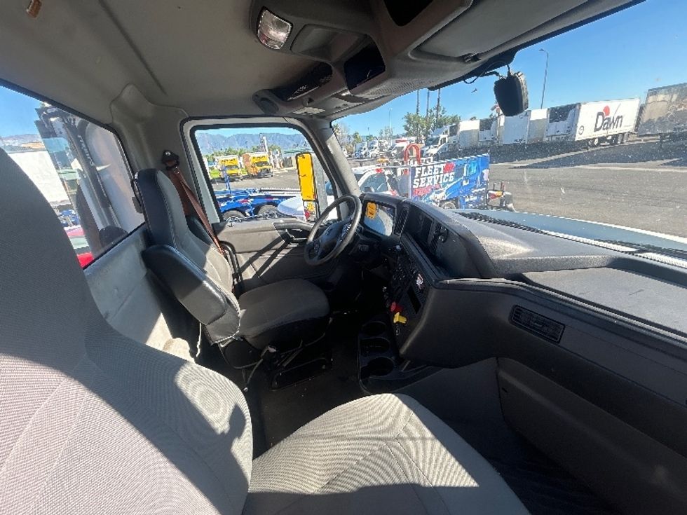 Day Cab Tractor-Heavy Duty Tractors-International-2019-LT625-Mira Loma-CA-214,508\n\t\tmiles-$ 28,500 - Image 14