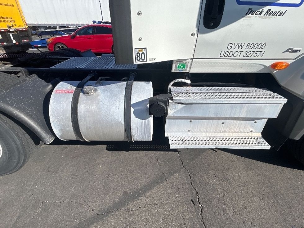 Day Cab Tractor-Heavy Duty Tractors-International-2019-LT625-Mira Loma-CA-214,508\n\t\tmiles-$ 28,500 - Image 18