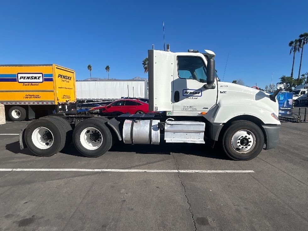 Day Cab Tractor-Heavy Duty Tractors-International-2019-LT625-Mira Loma-CA-214,508\n\t\tmiles-$ 28,500 - Image 8