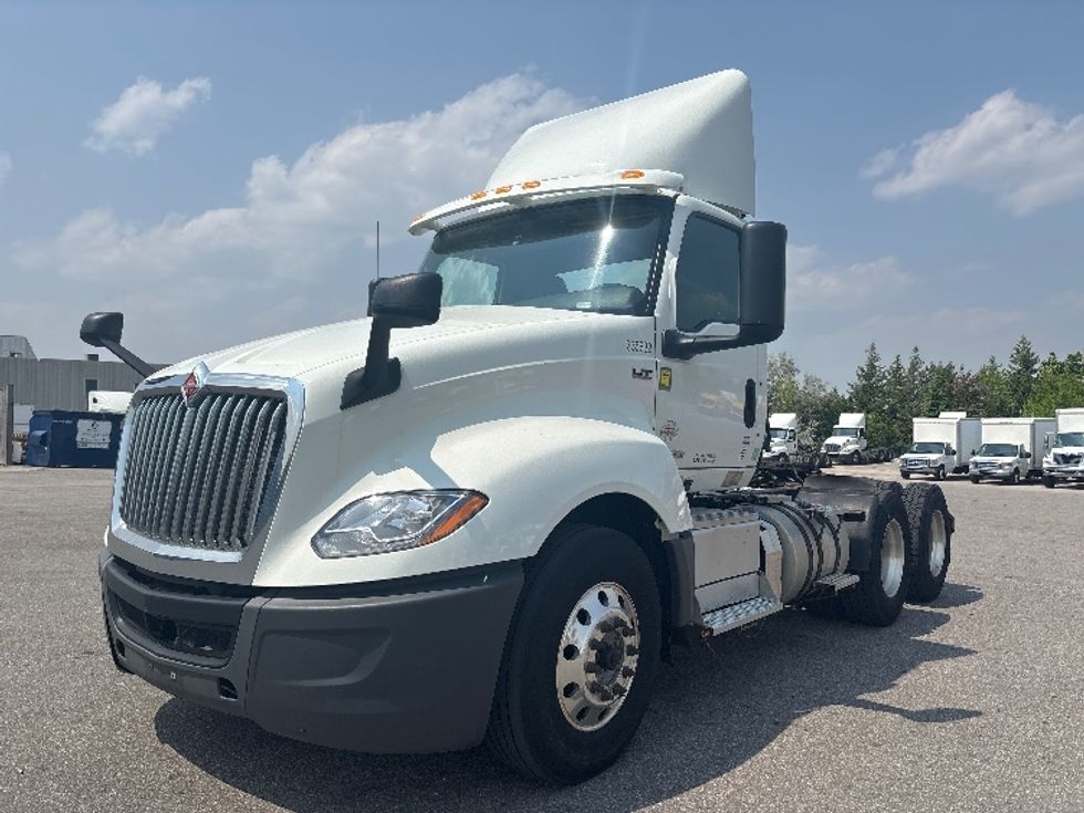Day Cab Tractor-Heavy Duty Tractors-International-2019-LT625-Mississauga-ON-289,229\n\t\tkm-$ 37,750 - Image 3
