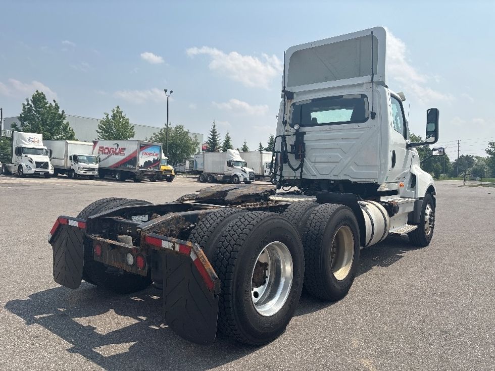 Day Cab Tractor-Heavy Duty Tractors-International-2019-LT625-Mississauga-ON-289,229\n\t\tkm-$ 37,750 - Image 7