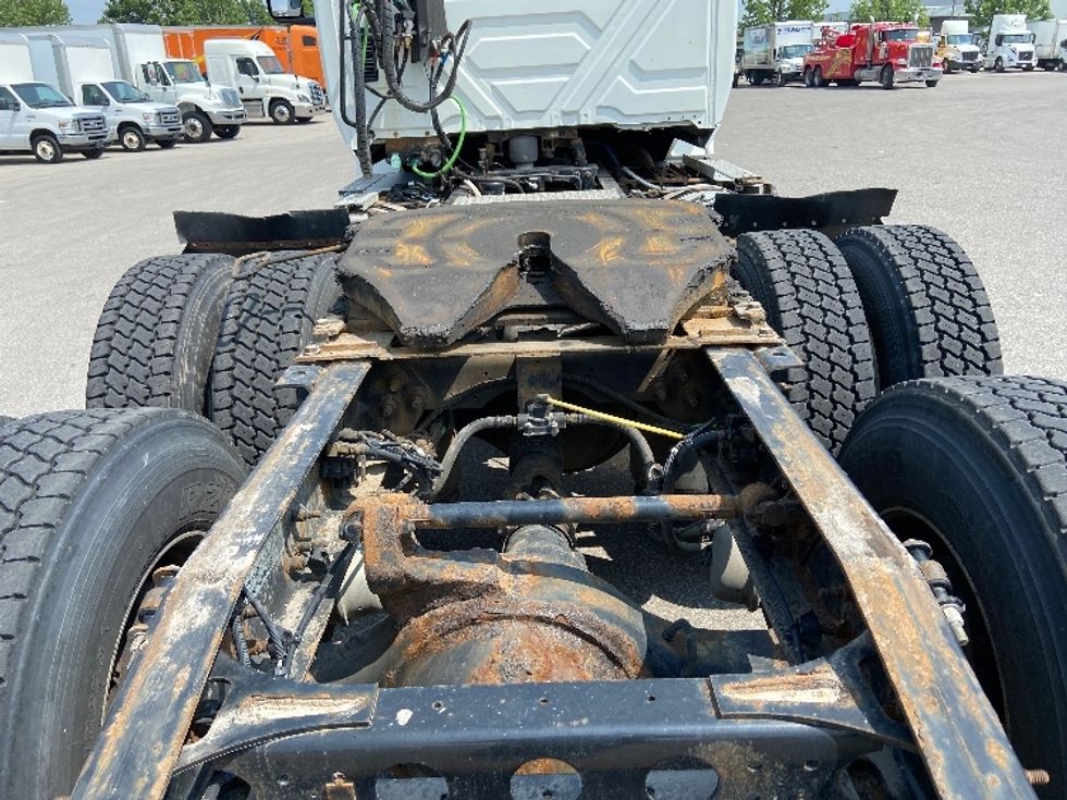 Day Cab Tractor-Heavy Duty Tractors-International-2019-LT625-Mississauga-ON-323,946\n\t\tkm-$ 32,500 - Image 6