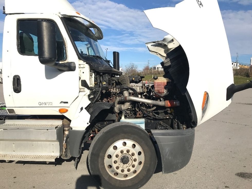 Day Cab Tractor-Heavy Duty Tractors-International-2019-LT625-Mississauga-ON-353,338\n\t\tkm-$ 36,500 - Image 15