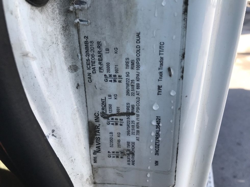 Day Cab Tractor-Heavy Duty Tractors-International-2019-LT625-Mississauga-ON-353,338\n\t\tkm-$ 36,500 - Image 17