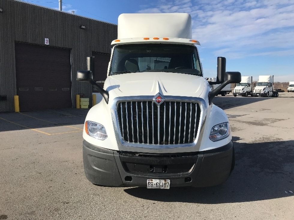 Day Cab Tractor-Heavy Duty Tractors-International-2019-LT625-Mississauga-ON-353,338\n\t\tkm-$ 36,500 - Image 2