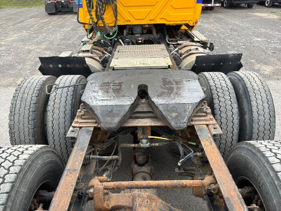 Day Cab Tractor-Heavy Duty Tractors-International-2019-LT625-Mississauga-ON-485,720\n\t\tkm-$ 28,500 - Image 6