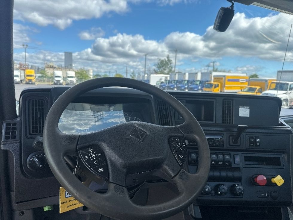 Day Cab Tractor-Heavy Duty Tractors-International-2019-LT625-Mississauga-ON-641,835\n\t\tkm-$ 31,750 - Image 11