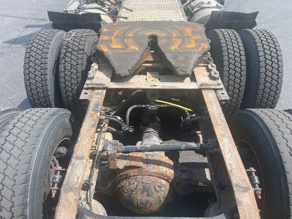 Day Cab Tractor-Heavy Duty Tractors-International-2019-LT625-Mississauga-ON-641,835\n\t\tkm-$ 31,750 - Image 6