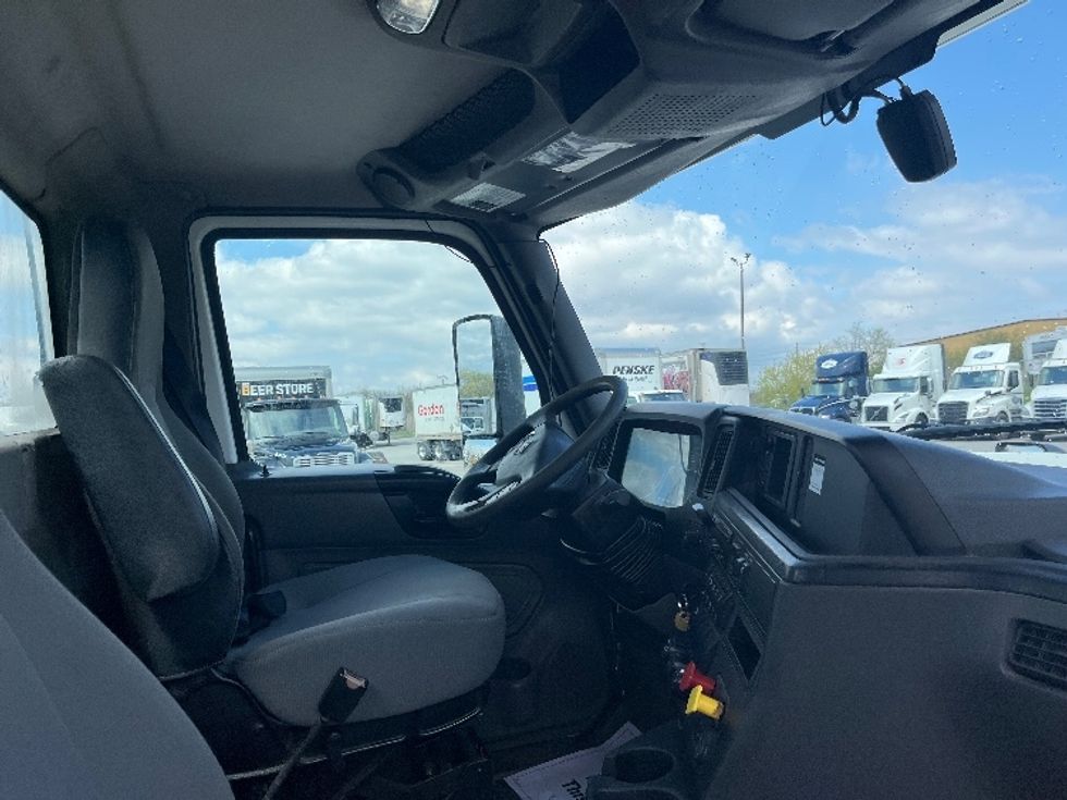 Day Cab Tractor-Heavy Duty Tractors-International-2019-LT625-Mississauga-ON-661,164\n\t\tkm-$ 30,500 - Image 14