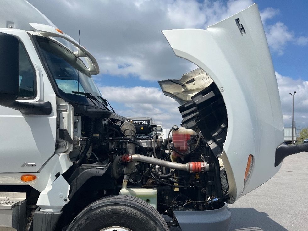 Day Cab Tractor-Heavy Duty Tractors-International-2019-LT625-Mississauga-ON-661,164\n\t\tkm-$ 30,500 - Image 15
