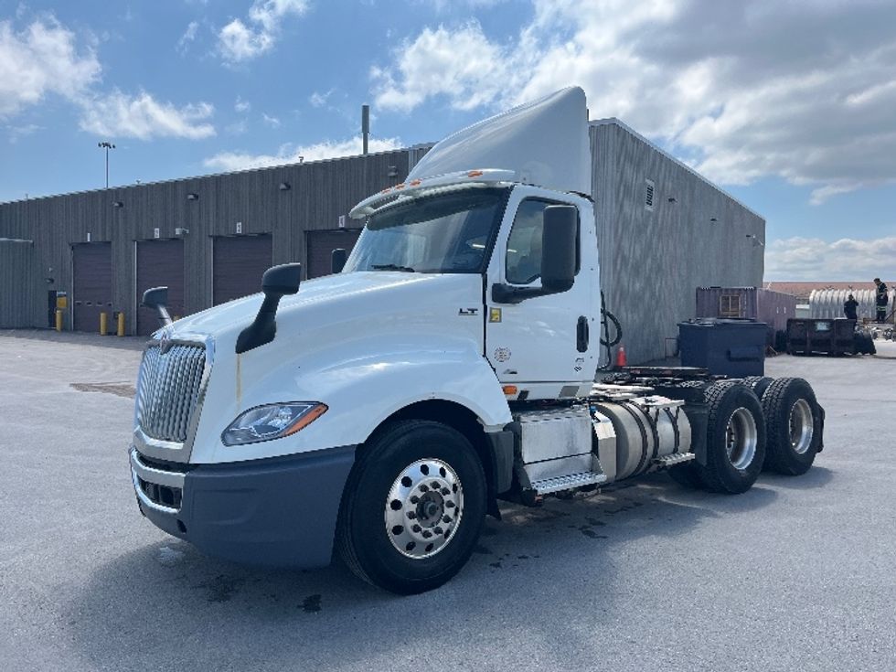 Day Cab Tractor-Heavy Duty Tractors-International-2019-LT625-Mississauga-ON-661,164\n\t\tkm-$ 30,500 - Image 3