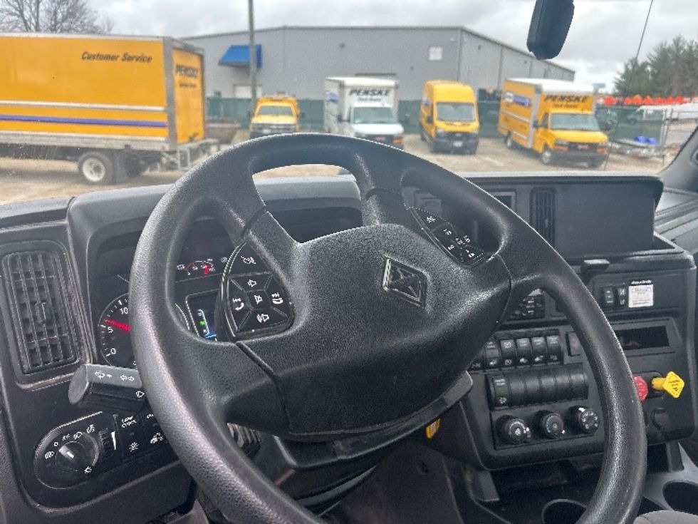 Day Cab Tractor-Heavy Duty Tractors-International-2019-LT625-Moberly-MO-173,781\n\t\tmiles-$ 27,250 - Image 10