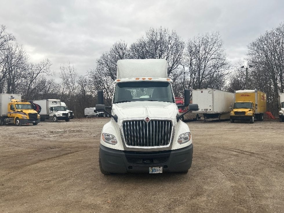 Day Cab Tractor-Heavy Duty Tractors-International-2019-LT625-Moberly-MO-173,781\n\t\tmiles-$ 27,250 - Image 2