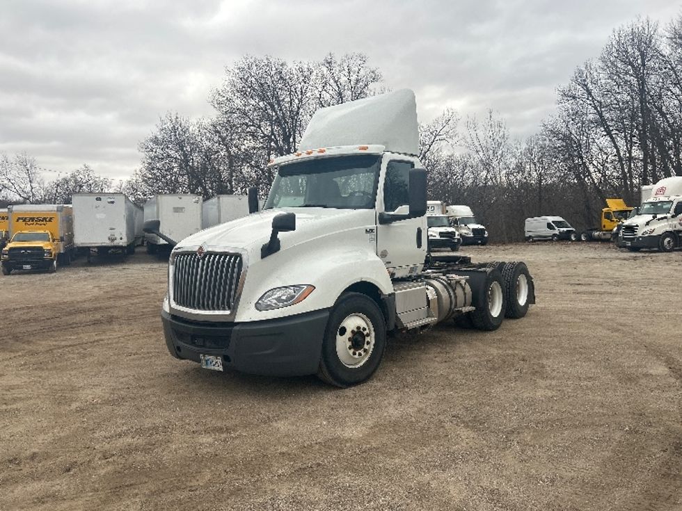 Day Cab Tractor-Heavy Duty Tractors-International-2019-LT625-Moberly-MO-173,781\n\t\tmiles-$ 27,250 - Image 3