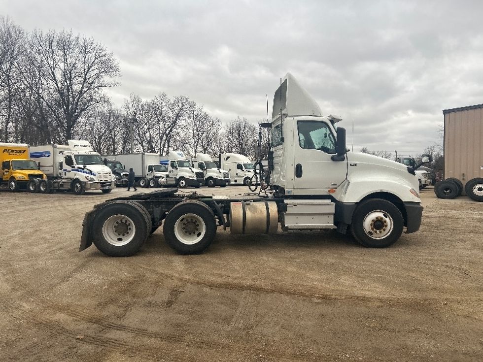 Day Cab Tractor-Heavy Duty Tractors-International-2019-LT625-Moberly-MO-173,781\n\t\tmiles-$ 27,250 - Image 8