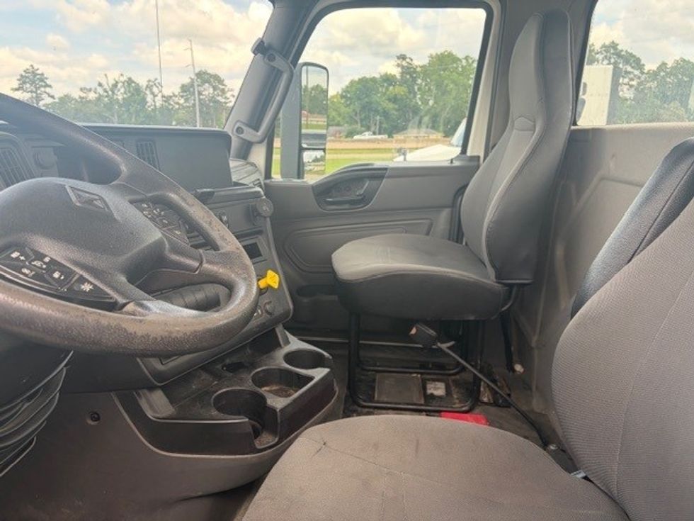 Day Cab Tractor-Heavy Duty Tractors-International-2019-LT625-Monroe-LA-177,540\n\t\tmiles-$ 10,000 - Image 10