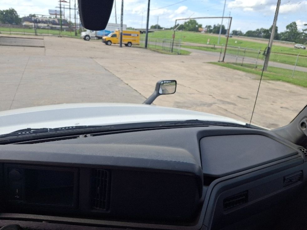 Day Cab Tractor-Heavy Duty Tractors-International-2019-LT625-Monroe-LA-177,540\n\t\tmiles-$ 10,000 - Image 13