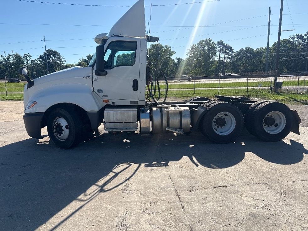 Day Cab Tractor-Heavy Duty Tractors-International-2019-LT625-Monroe-LA-177,540\n\t\tmiles-$ 10,000 - Image 4