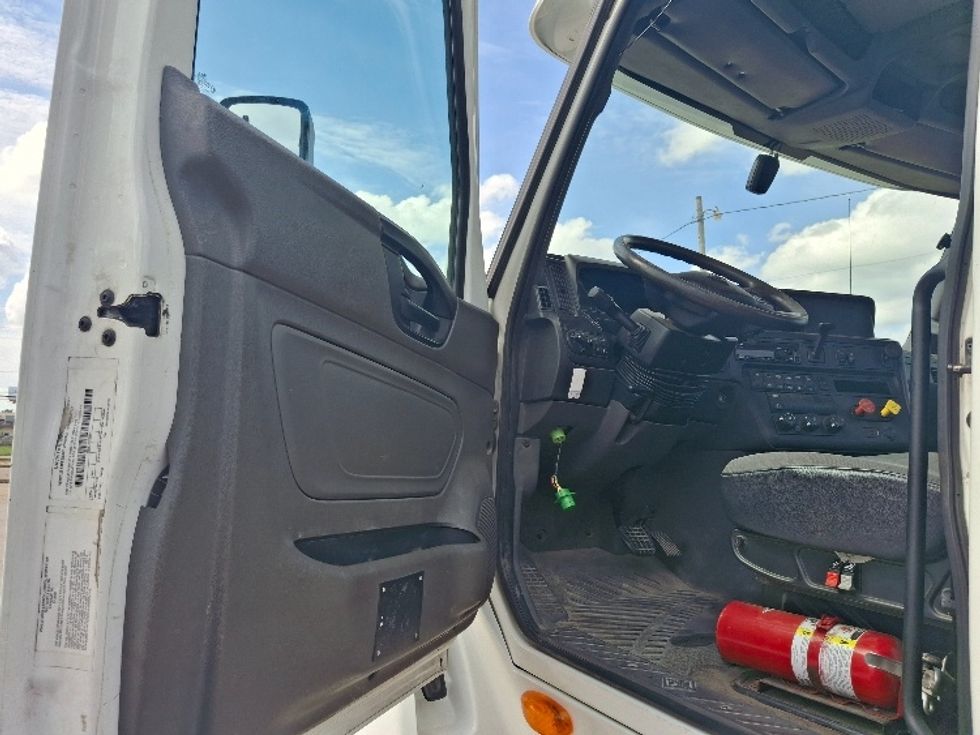 Day Cab Tractor-Heavy Duty Tractors-International-2019-LT625-Monroe-LA-177,540\n\t\tmiles-$ 10,000 - Image 9