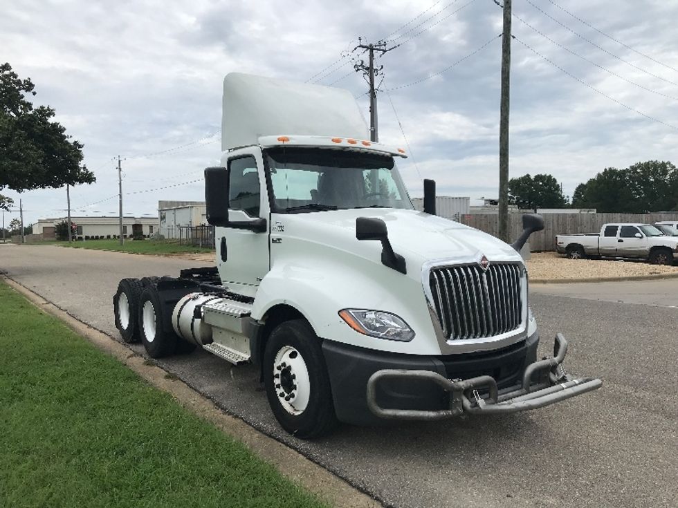Day Cab Tractor-Heavy Duty Tractors-International-2019-LT625-Montgomery-AL-290,392\n\t\tmiles-$ 32,250 - Image 1