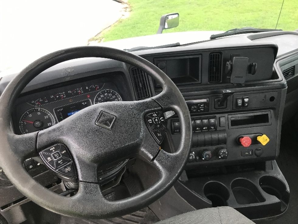 Day Cab Tractor-Heavy Duty Tractors-International-2019-LT625-Montgomery-AL-290,392\n\t\tmiles-$ 32,250 - Image 11