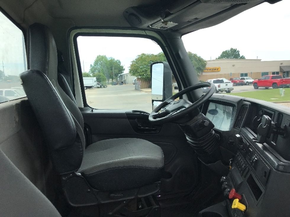 Day Cab Tractor-Heavy Duty Tractors-International-2019-LT625-Montgomery-AL-290,392\n\t\tmiles-$ 32,250 - Image 14
