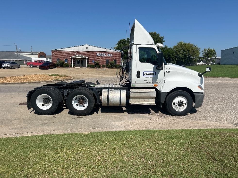 Day Cab Tractor-Heavy Duty Tractors-International-2019-LT625-Montgomery-AL-431,440\n\t\tmiles-$ 24,000 - Image 8