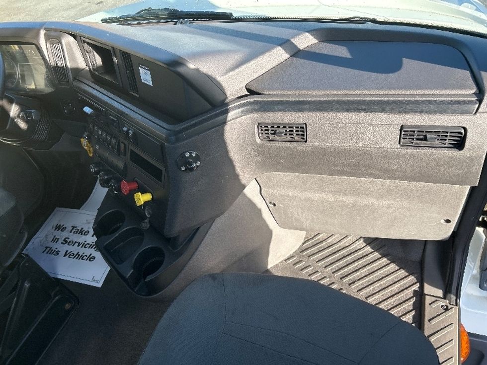 Day Cab Tractor-Heavy Duty Tractors-International-2019-LT625-Montgomery-NY-505,636\n\t\tmiles-$ 22,250 - Image 13