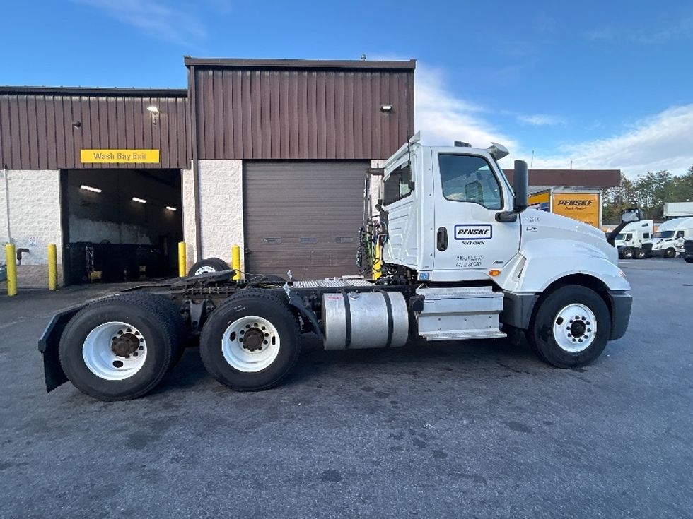 Day Cab Tractor-Heavy Duty Tractors-International-2019-LT625-Montgomery-NY-505,636\n\t\tmiles-$ 22,250 - Image 8