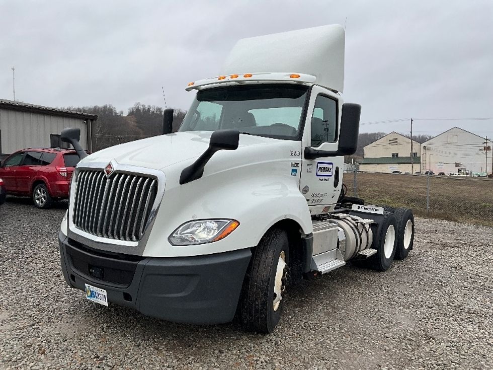 Day Cab Tractor-Heavy Duty Tractors-International-2019-LT625-Morgantown-WV-403,409\n\t\tmiles-$ 23,250 - Image 1