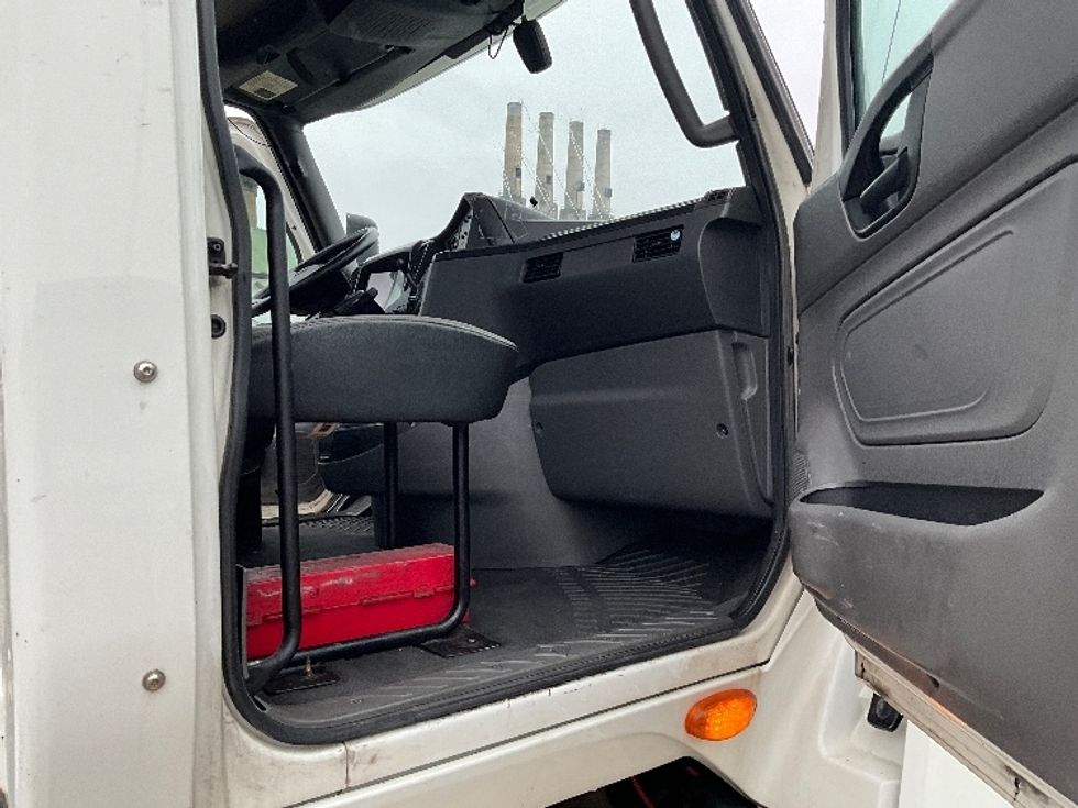 Day Cab Tractor-Heavy Duty Tractors-International-2019-LT625-Morgantown-WV-403,409\n\t\tmiles-$ 23,250 - Image 12