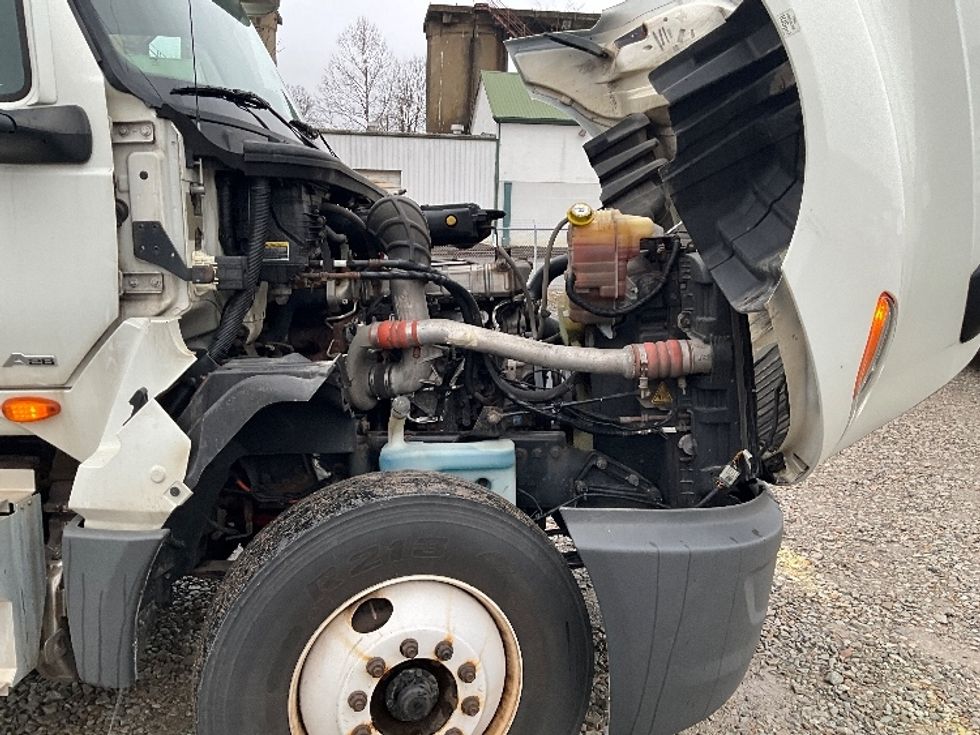 Day Cab Tractor-Heavy Duty Tractors-International-2019-LT625-Morgantown-WV-403,409\n\t\tmiles-$ 23,250 - Image 15