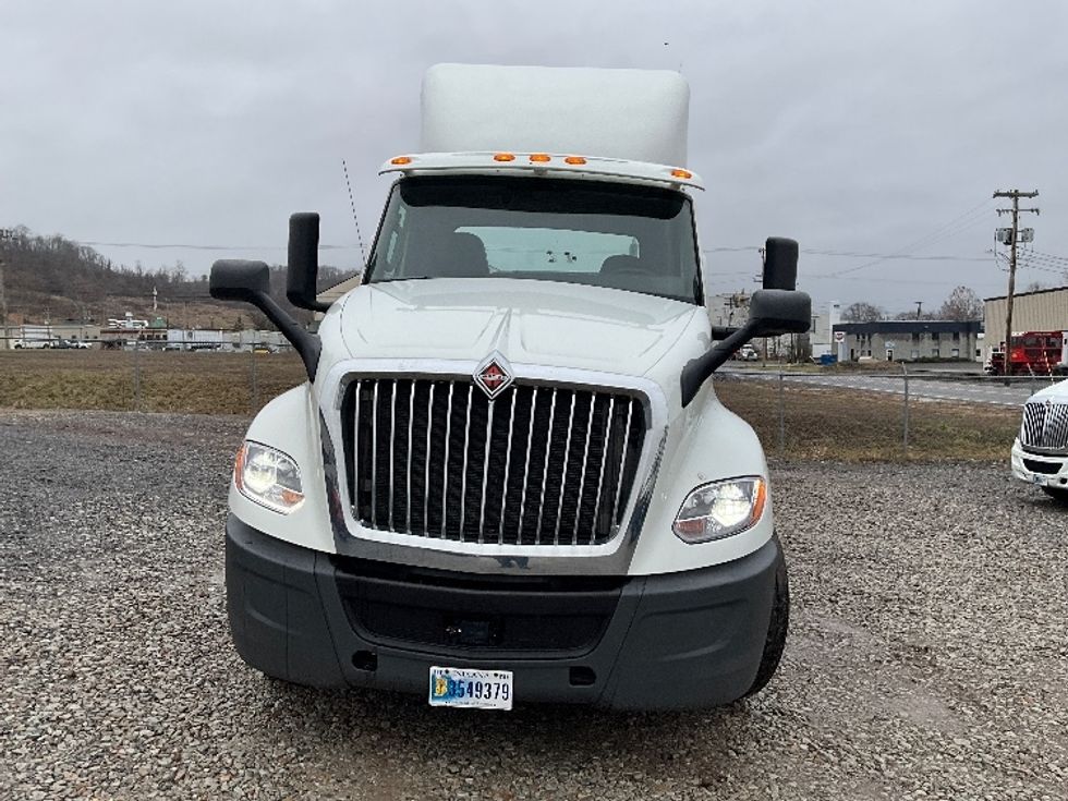 Day Cab Tractor-Heavy Duty Tractors-International-2019-LT625-Morgantown-WV-403,409\n\t\tmiles-$ 23,250 - Image 2
