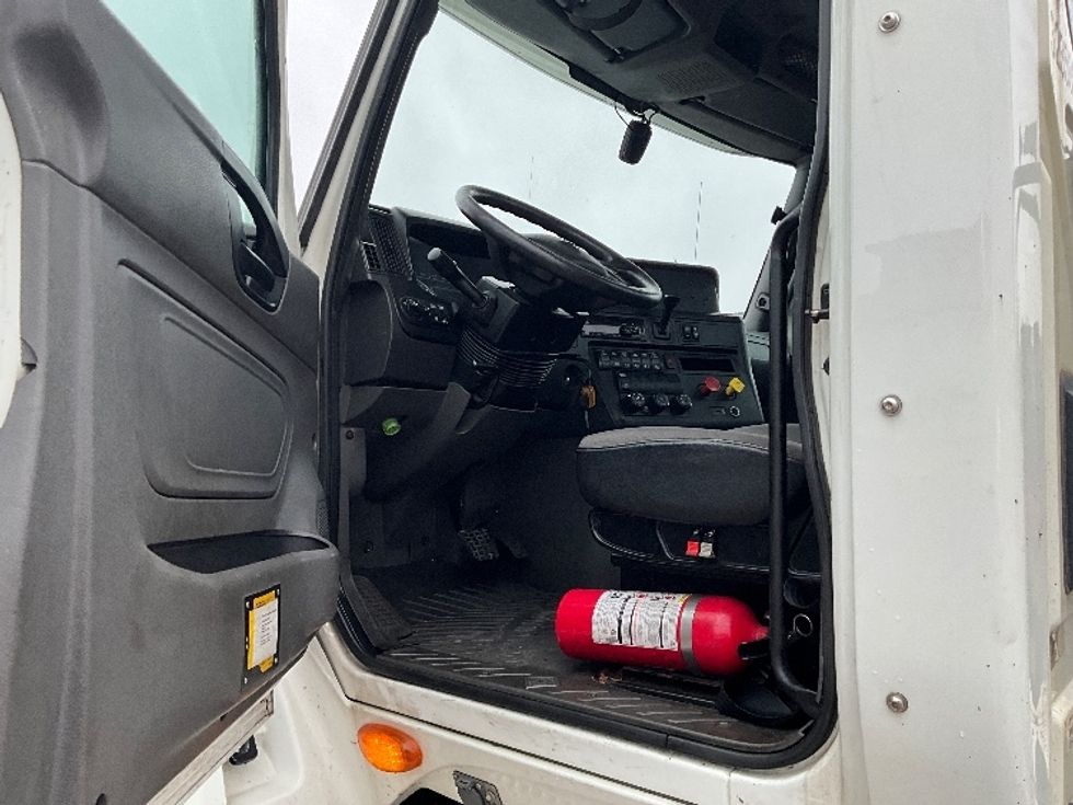 Day Cab Tractor-Heavy Duty Tractors-International-2019-LT625-Morgantown-WV-403,409\n\t\tmiles-$ 23,250 - Image 9