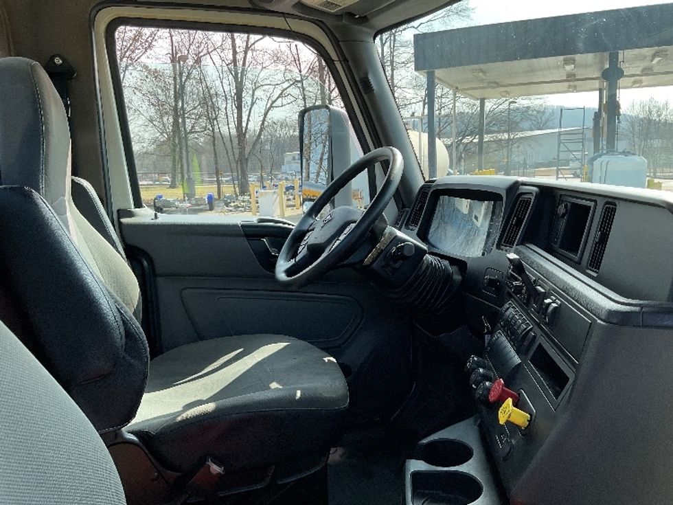 Day Cab Tractor-Heavy Duty Tractors-International-2019-LT625-Morristown-TN-589,446\n\t\tmiles-$ 23,250 - Image 14