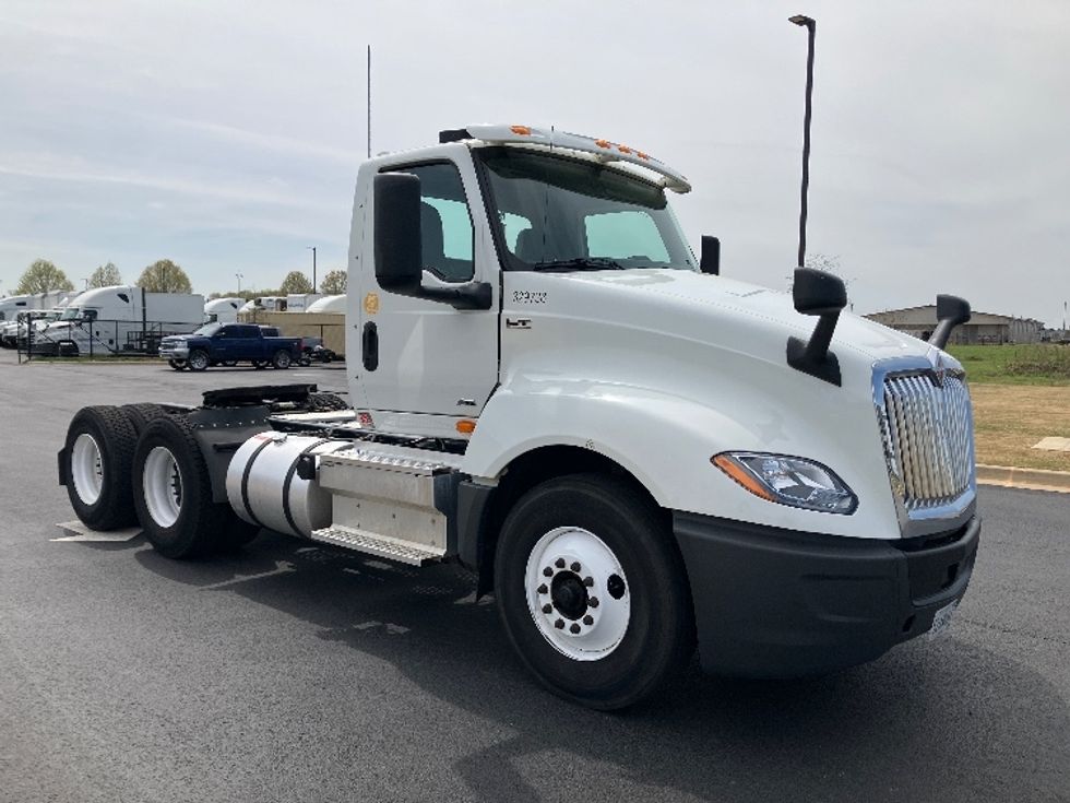 Day Cab Tractor-Heavy Duty Tractors-International-2019-LT625-Mount Juliet-TN-210,383\n\t\tmiles-$ 31,250 - Image 1
