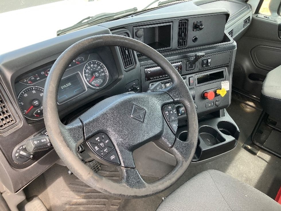 Day Cab Tractor-Heavy Duty Tractors-International-2019-LT625-Mount Juliet-TN-210,383\n\t\tmiles-$ 31,250 - Image 10