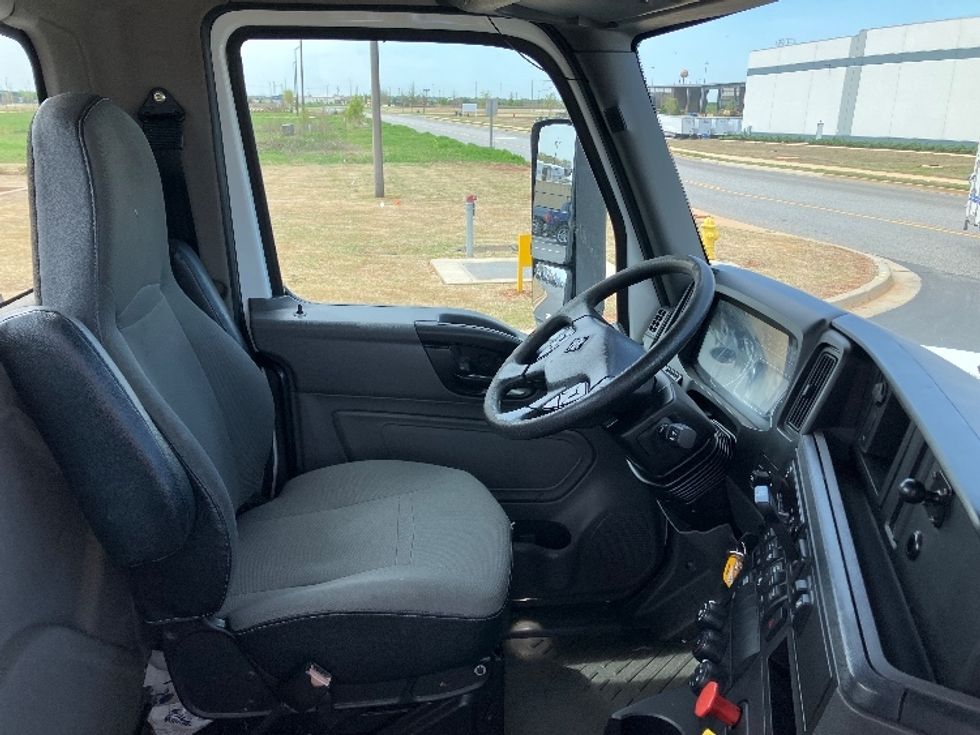 Day Cab Tractor-Heavy Duty Tractors-International-2019-LT625-Mount Juliet-TN-210,383\n\t\tmiles-$ 31,250 - Image 14