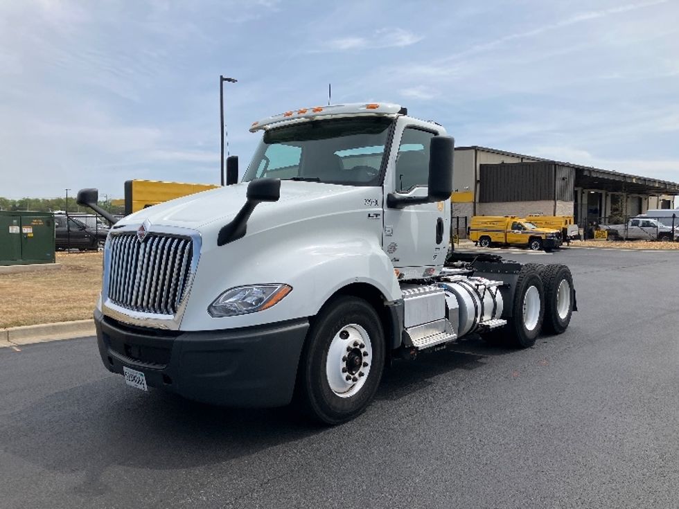 2019 International LT625 LT photo 3