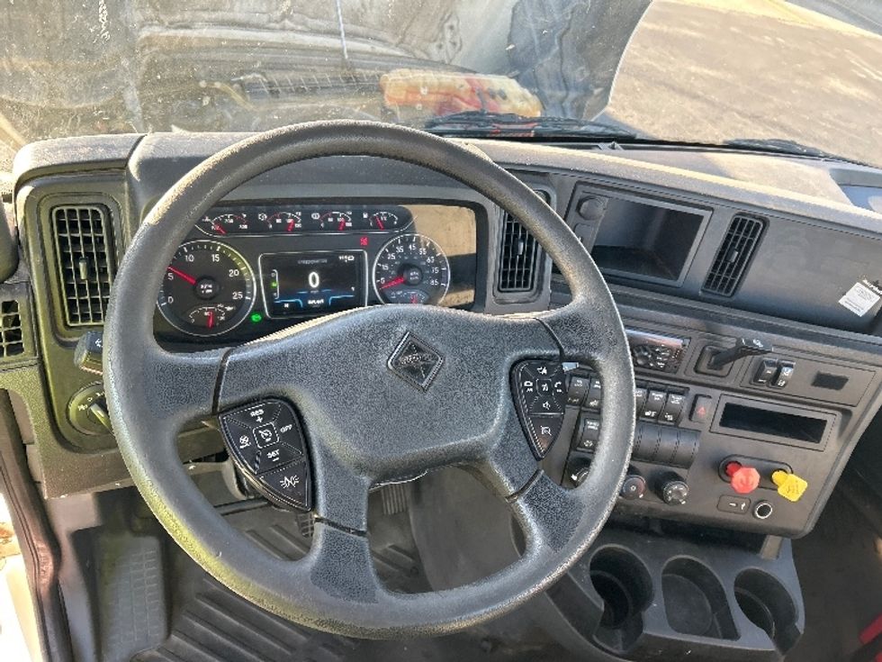 Day Cab Tractor-Heavy Duty Tractors-International-2019-LT625-Mount Juliet-TN-369,464\n\t\tmiles-$ 28,250 - Image 11