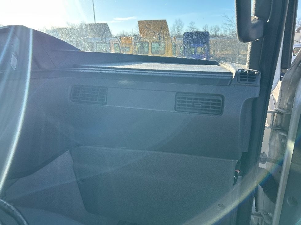 Day Cab Tractor-Heavy Duty Tractors-International-2019-LT625-Mount Juliet-TN-369,464\n\t\tmiles-$ 28,250 - Image 13