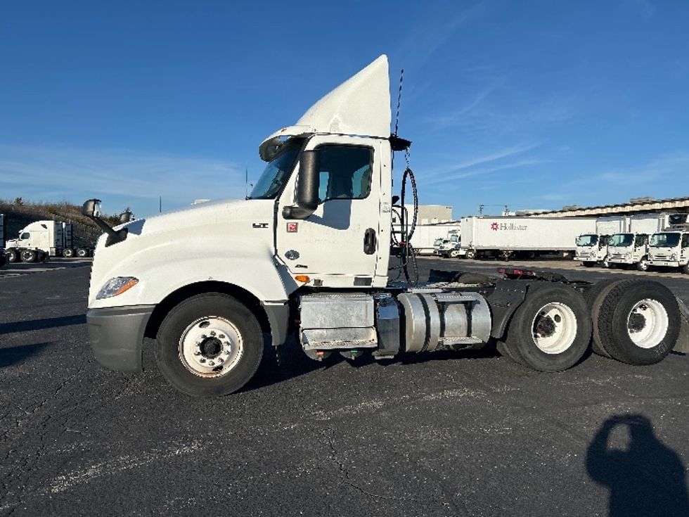 Day Cab Tractor-Heavy Duty Tractors-International-2019-LT625-Mount Juliet-TN-369,464\n\t\tmiles-$ 28,250 - Image 4