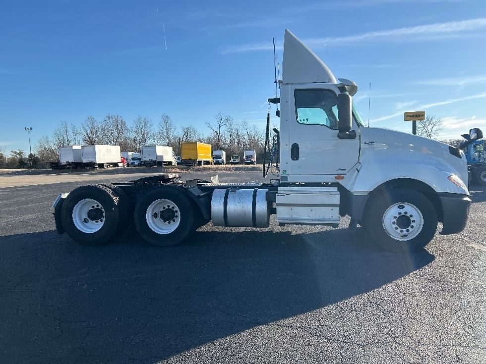 Day Cab Tractor-Heavy Duty Tractors-International-2019-LT625-Mount Juliet-TN-369,464\n\t\tmiles-$ 28,250 - Image 8